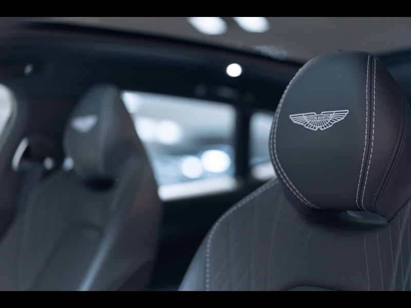 Image ASTON MARTIN DBX 4.0 V8 biturbo 550ch BVA9