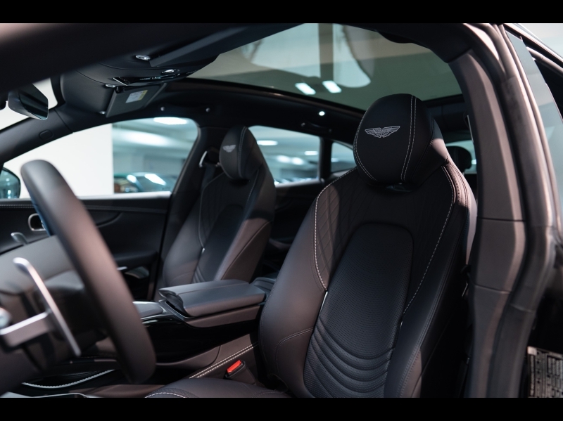 Image ASTON MARTIN DBX 4.0 V8 biturbo 550ch BVA9
